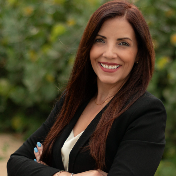 Picture of Dr. Claribel Acevedo Velez, director of the CeNaC